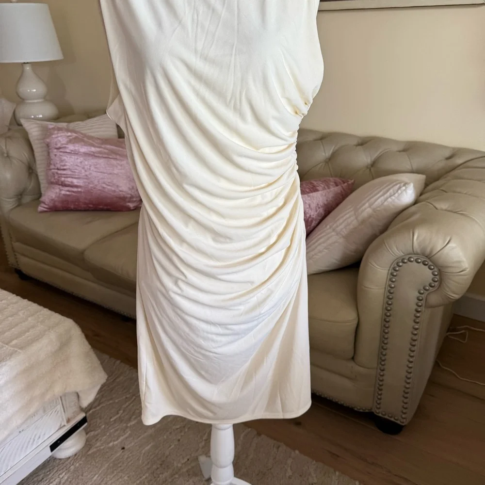 ZARA Cream Sleeveless Dress - Picture 8 of 10